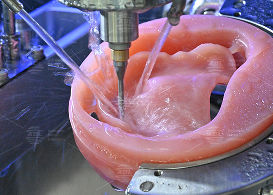 kaufen Professionelle Zahnarztpraxis Veredelung von Acrylpräparaten mit CAD/CAM-Technologie Online-Herstellung